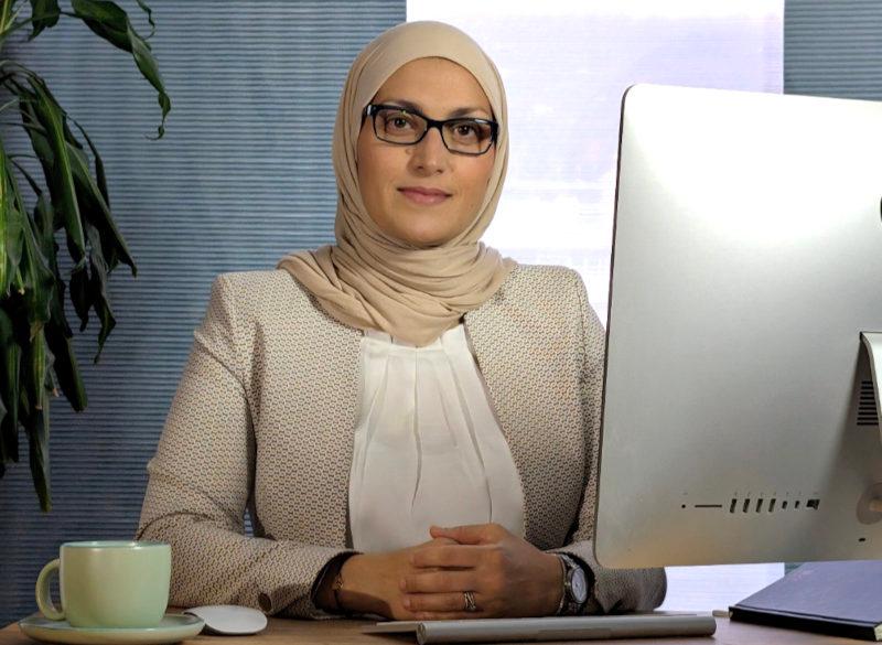 Naila Trabelsi, Kundenbetreuerin beim IEC - International Education Centers GmbH